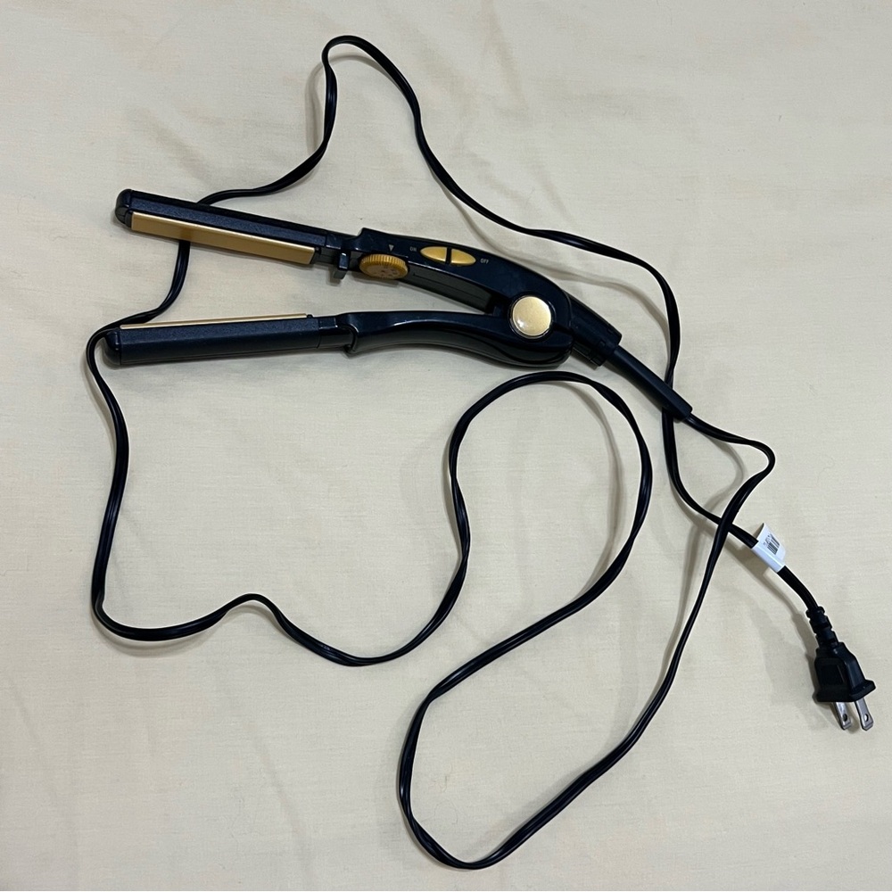 Conair Mini Hair Straightener Straightening Iron